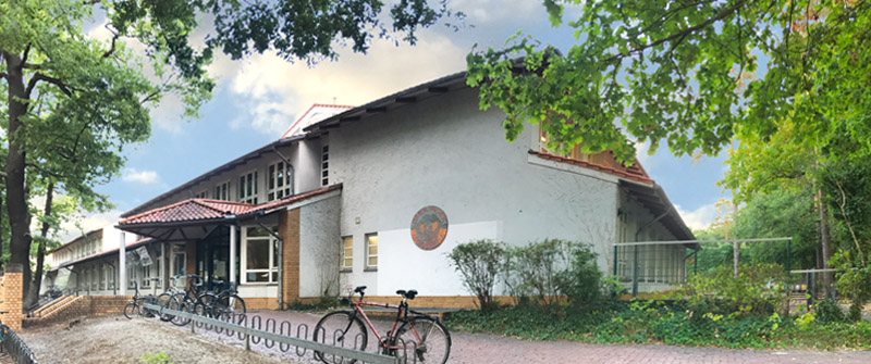 Schulbezogene Sozialarbeit an der Dreilinden-Grundschule, Berlin Zehlendorf, Schulgebäude